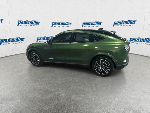 New 2026 Green Ford Premium image 7