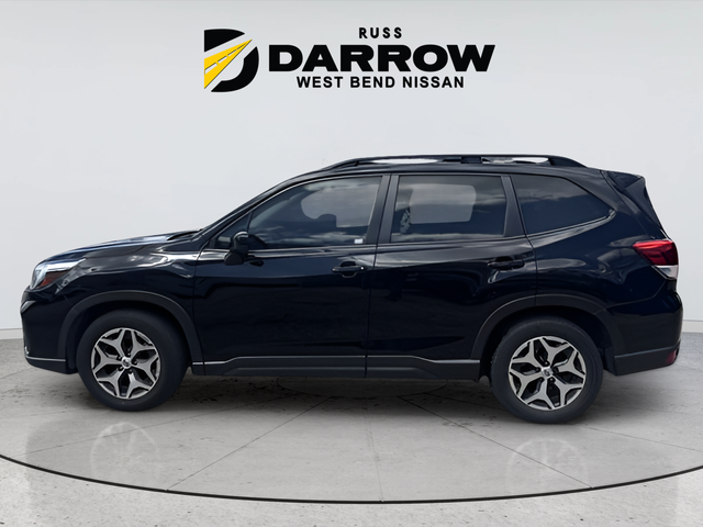 Used 2021 Black Subaru Premium image 2