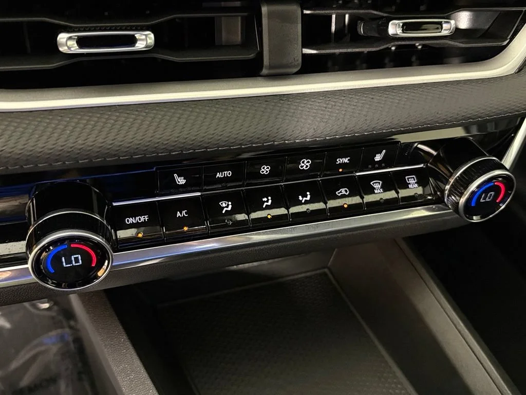 2026 Chevrolet Equinox LT - Photo 33