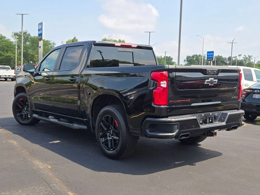 Used 2025 Black Chevrolet RST image 15