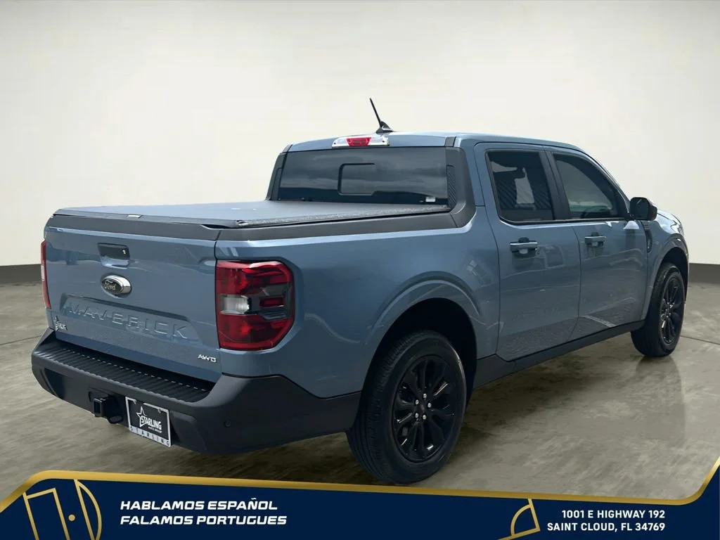 Used 2024 Gray Ford Lariat image 6