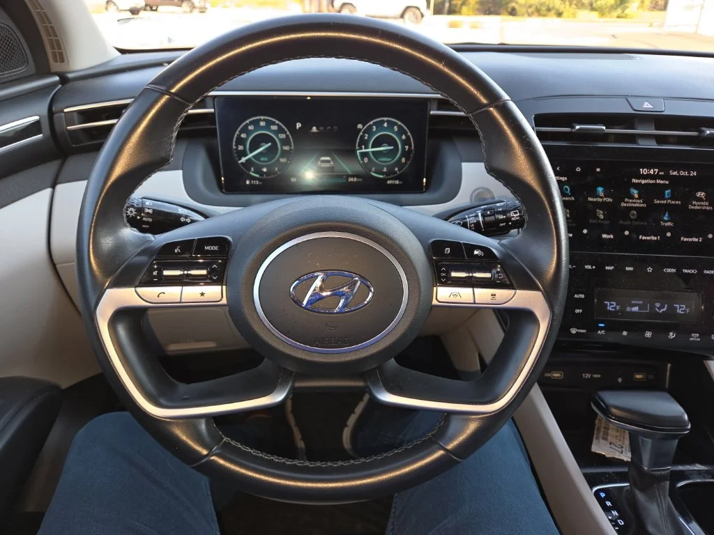 Used 2024 Gray Hyundai SEL image 13