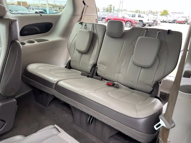 Used 2018 Blue Chrysler Touring L Plus image 37