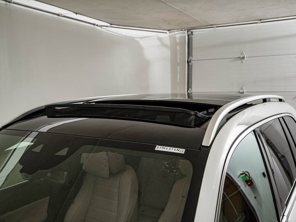 New 2026 MANUFAKTUR Moonlight White Metallic Mercedes-Benz GLS 580 image 15