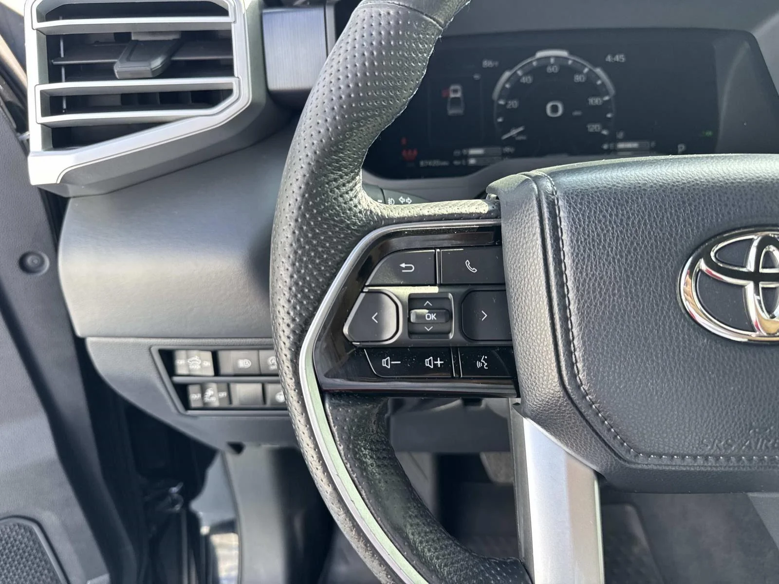 2022 Toyota Tundra Platinum - Photo 22