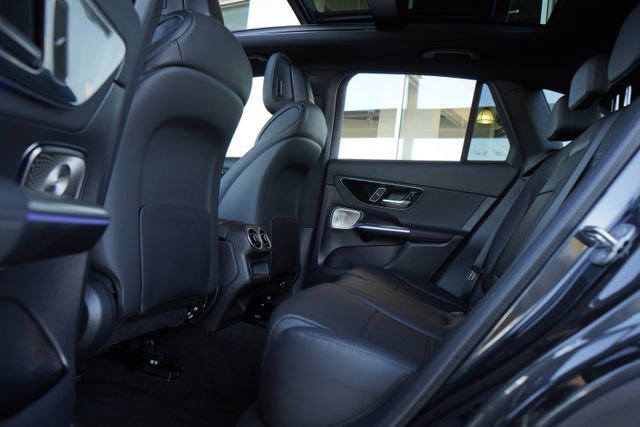 New 2026 Graphite Grey Metallic Mercedes-Benz GLC 300 image 55