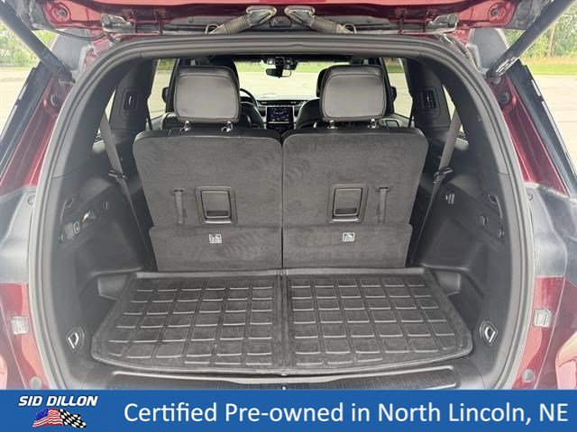 Used 2024 Velvet Red Pearlcoat Jeep Altitude image 11