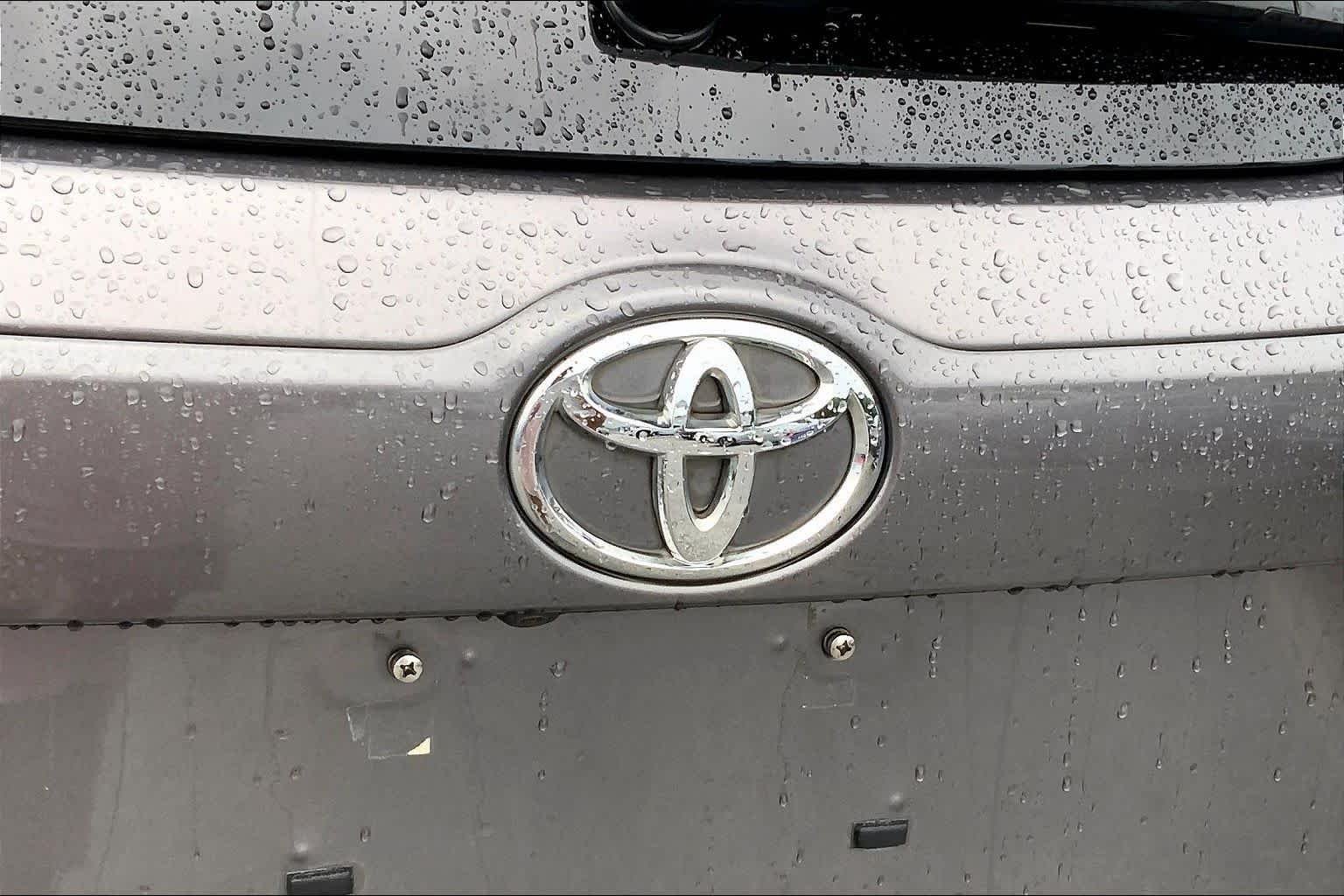 Used 2019 Predawn Gray Mica Toyota LE image 10