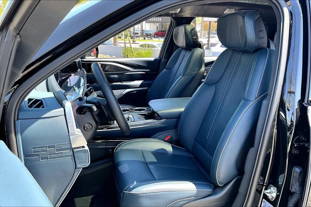 2026 Cadillac Escalade IQ Premium Sport - Photo 12
