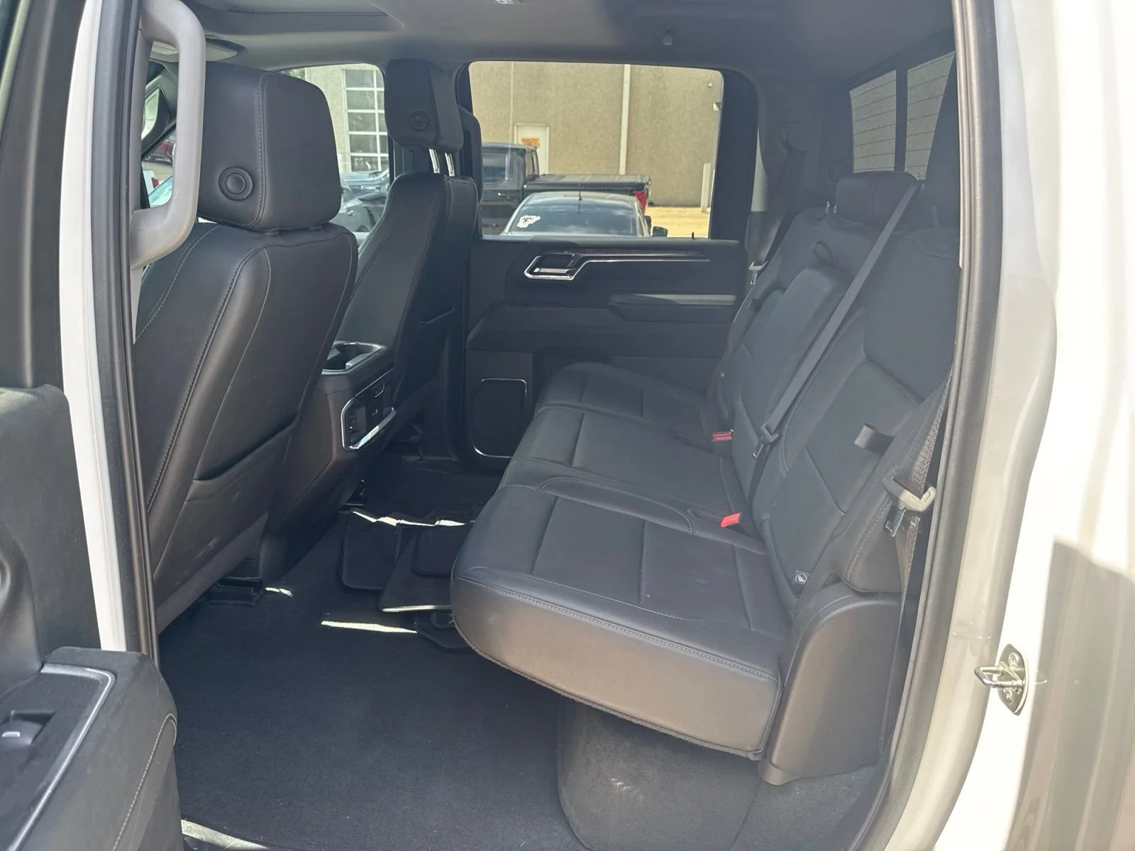 Used 2024 Summit White Chevrolet LTZ image 12