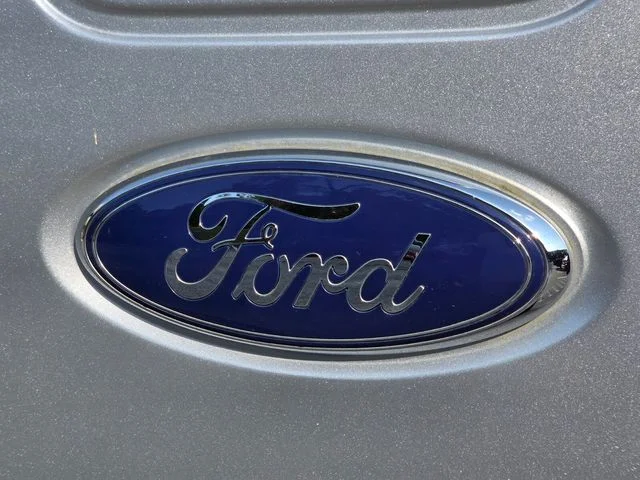 Used 2016 Silver Ford XLT image 26