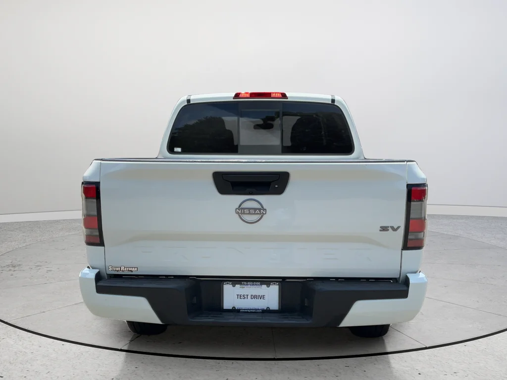 2022 Nissan Frontier SV - Photo 8