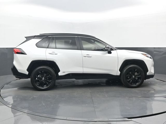 Used 2023 Wind Chill Pearl/Midnight Black Metallic Toyota XSE image 2