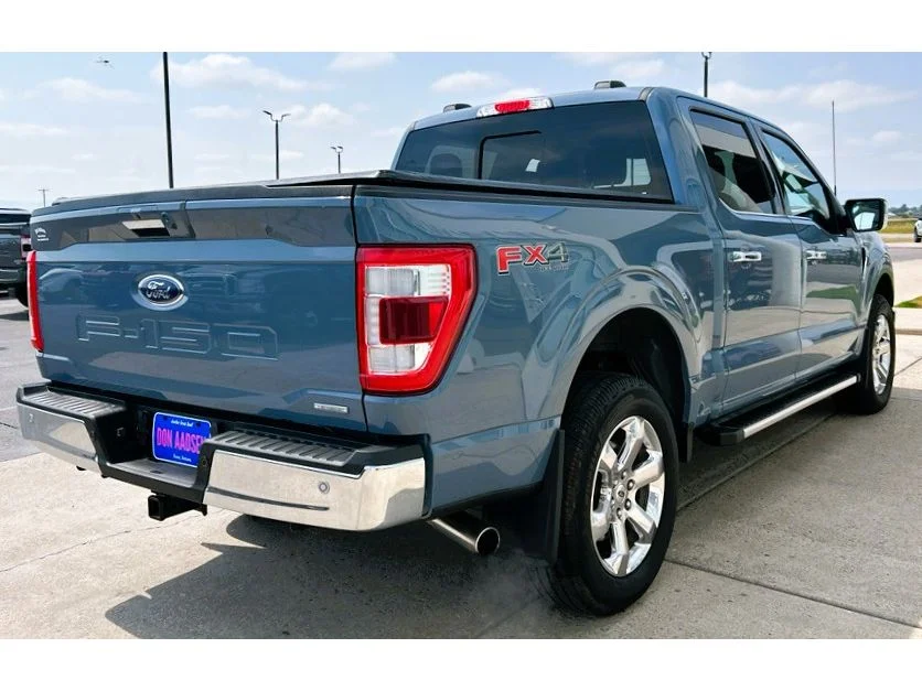 Certified Used 2023 Azure Gray Metallic Ford LARIAT image 27