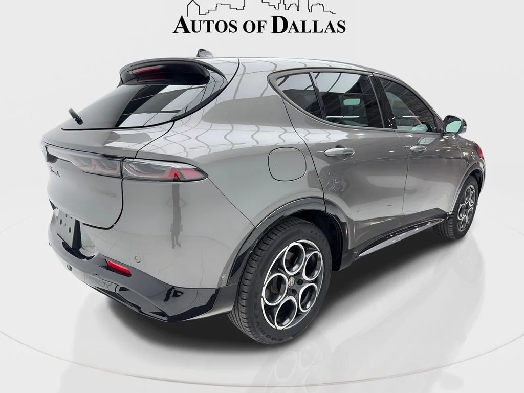 Used 2024 Silver Alfa Romeo Ti image 9
