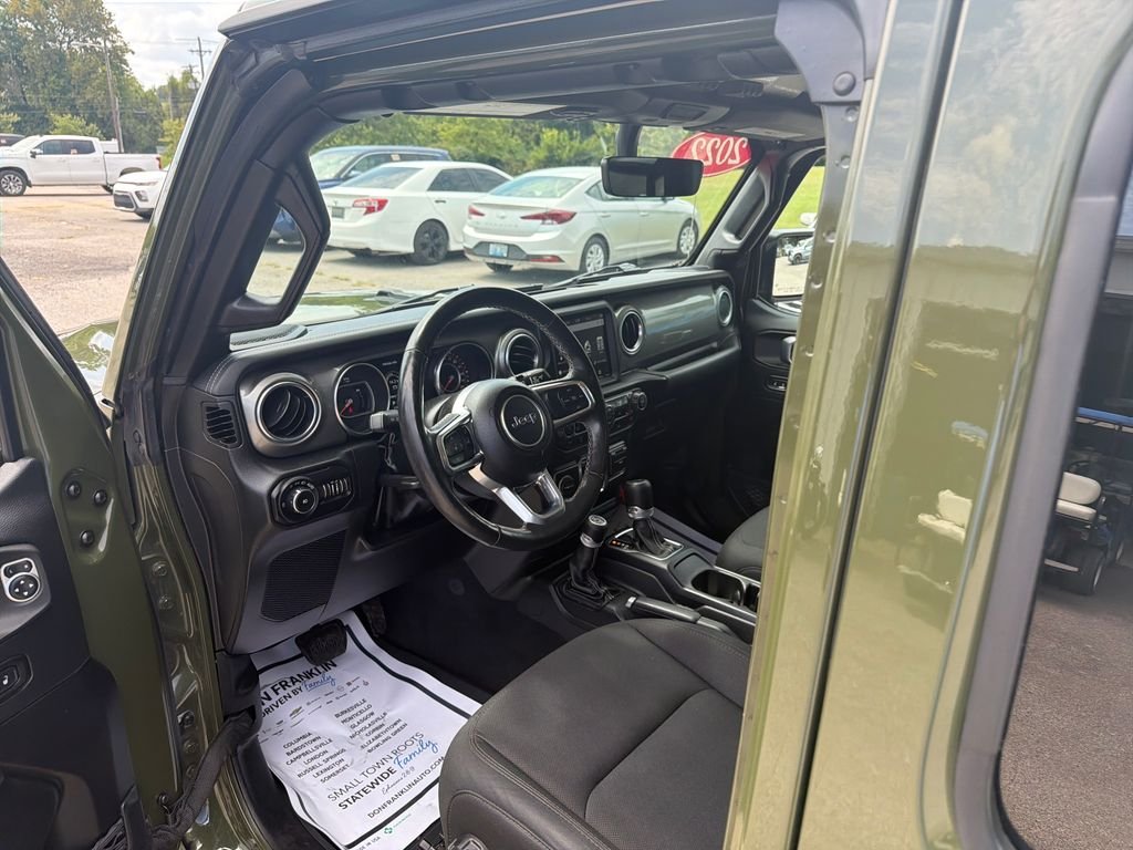 Used 2022 Green Jeep Unlimited Sahara image 15