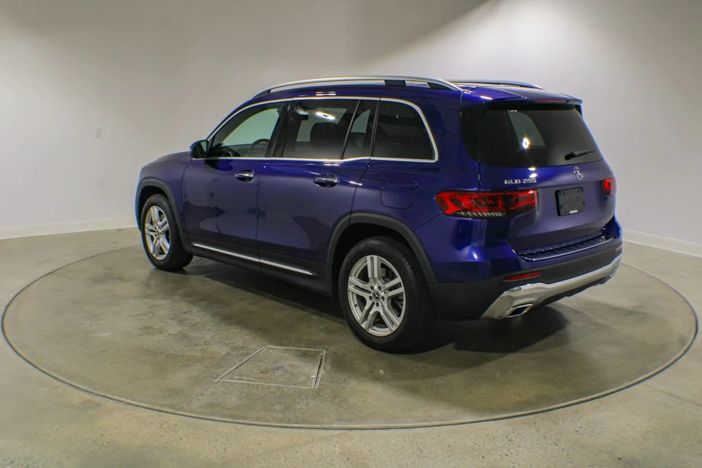 Used 2022 Galaxy Blue Metallic Mercedes-Benz GLB 250 image 3