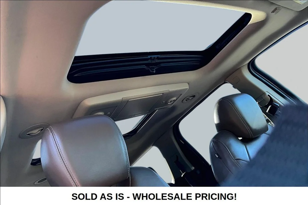 Used 2014 Gold GMC SLT-1 image 32