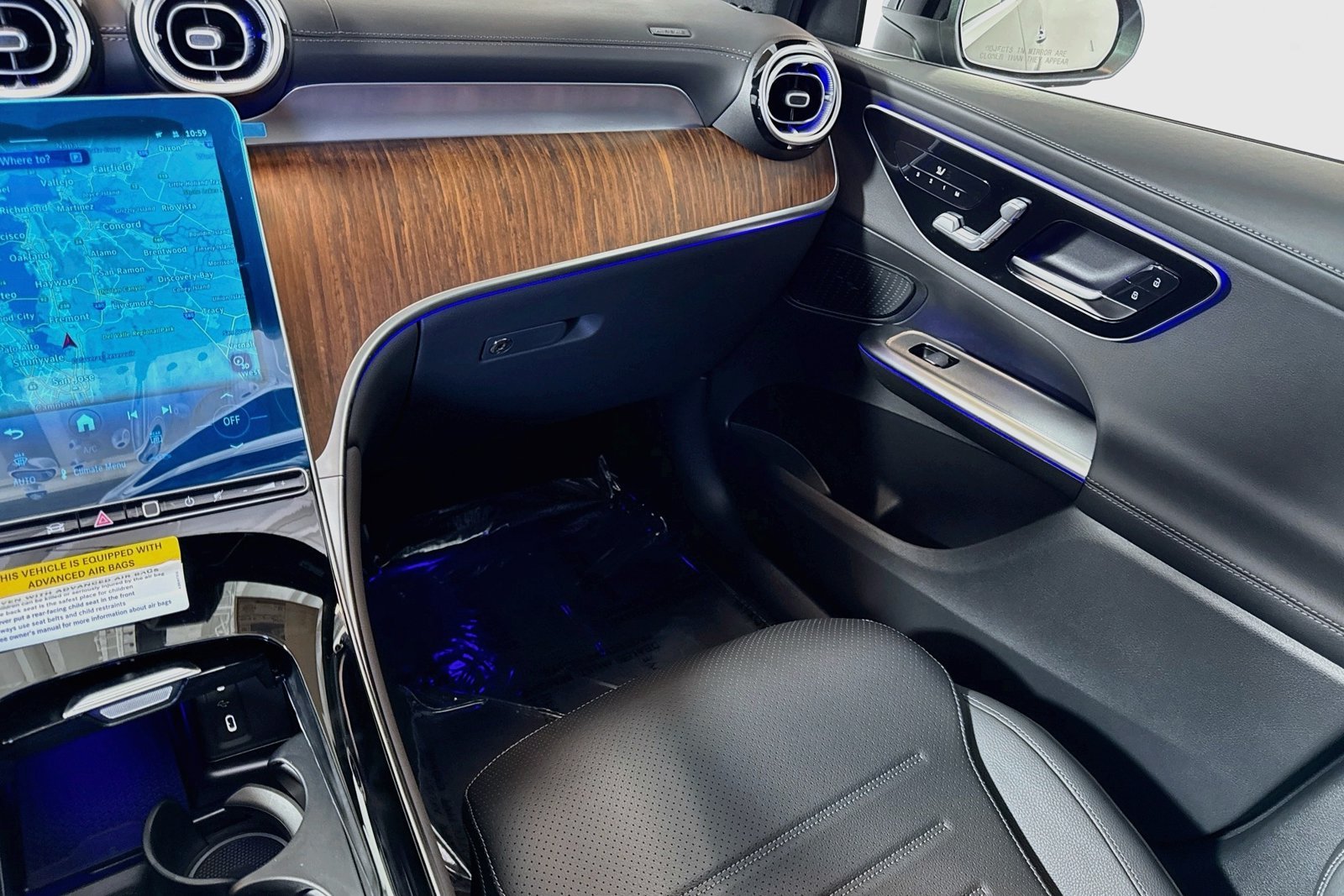 New 2027 Black Mercedes-Benz GLC 300 image 21