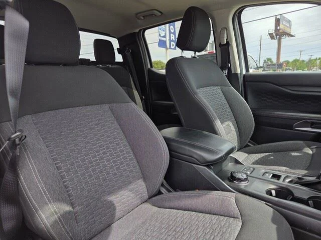 Used 2024 Oxford White Ford XLT image 33