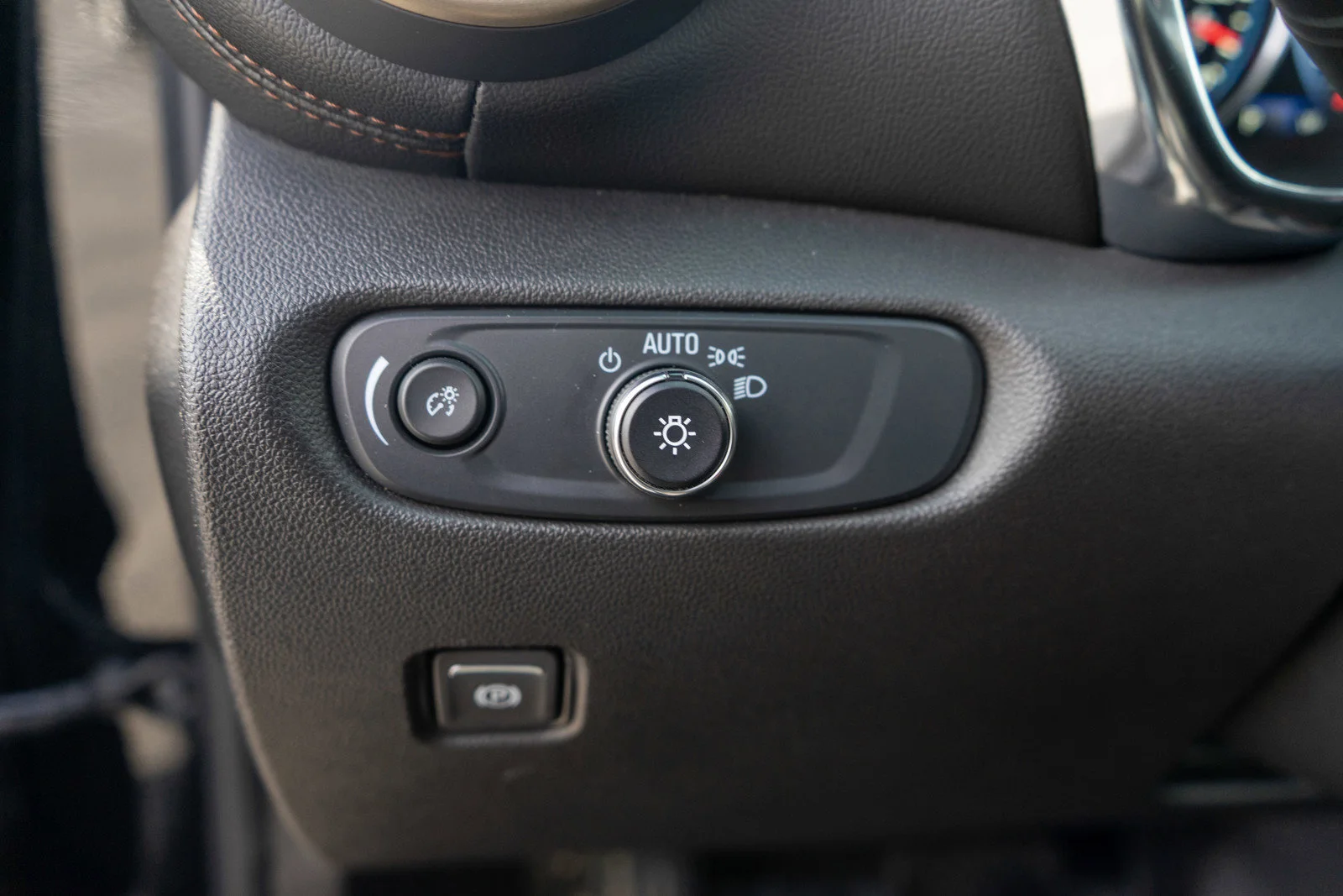 Used 2024 Black Chevrolet Premier image 17