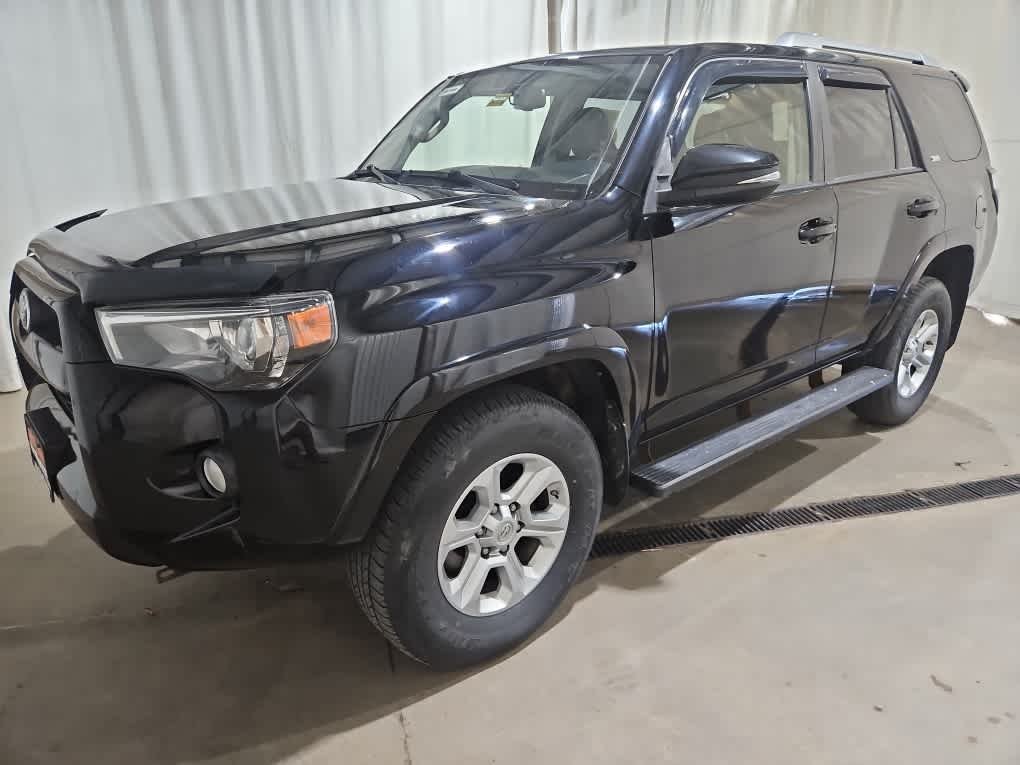 Certified Used 2018 Midnight Black Metallic Toyota SR5 Premium image 2