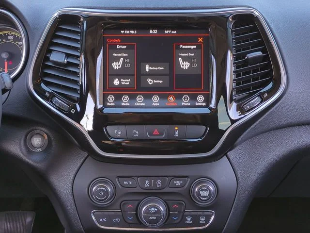 Used 2022 White Jeep Limited image 18
