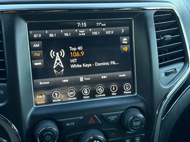 Used 2018 White Jeep Overland image 27