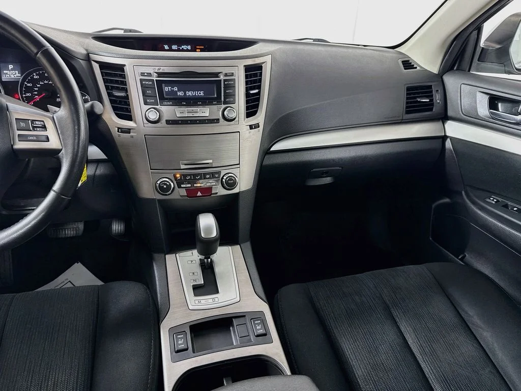 Used 2013 Silver Subaru 2.5i image 26