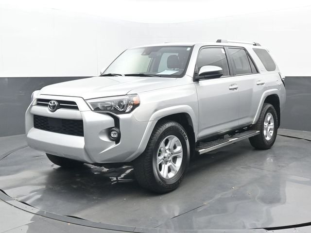 Used 2022 Classic Silver Metallic Toyota SR5 image 24