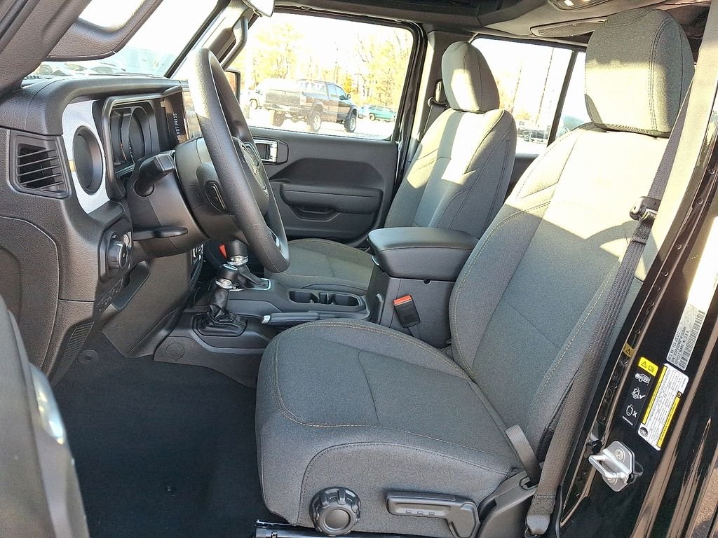 New 2026 Black Clear-Coat Exterior Paint Jeep Sport image 9