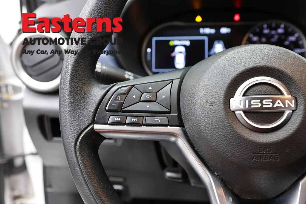 Used 2023 White Nissan 1.6 SV image 15