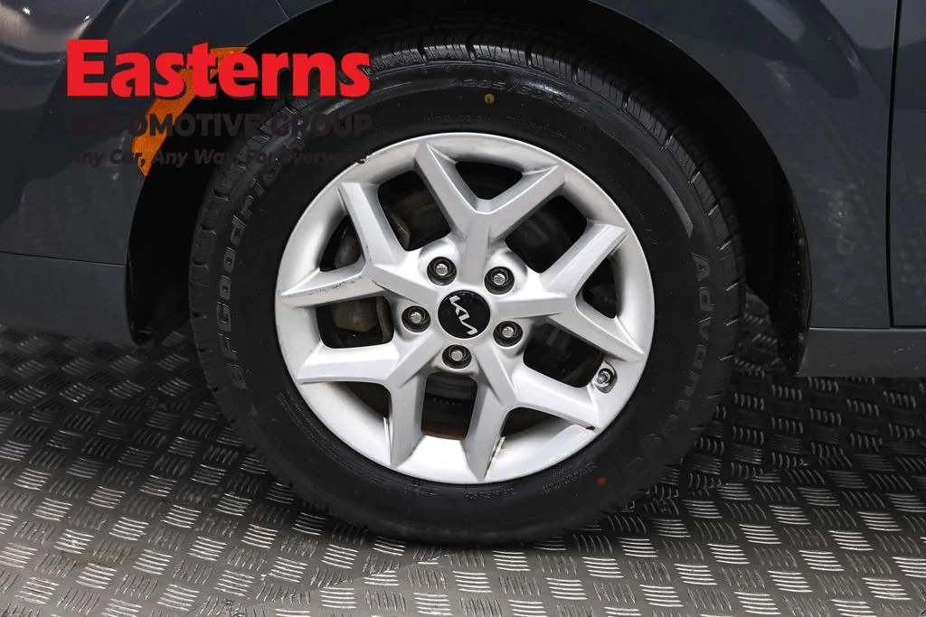 Used 2022 Gray Kia LX image 31