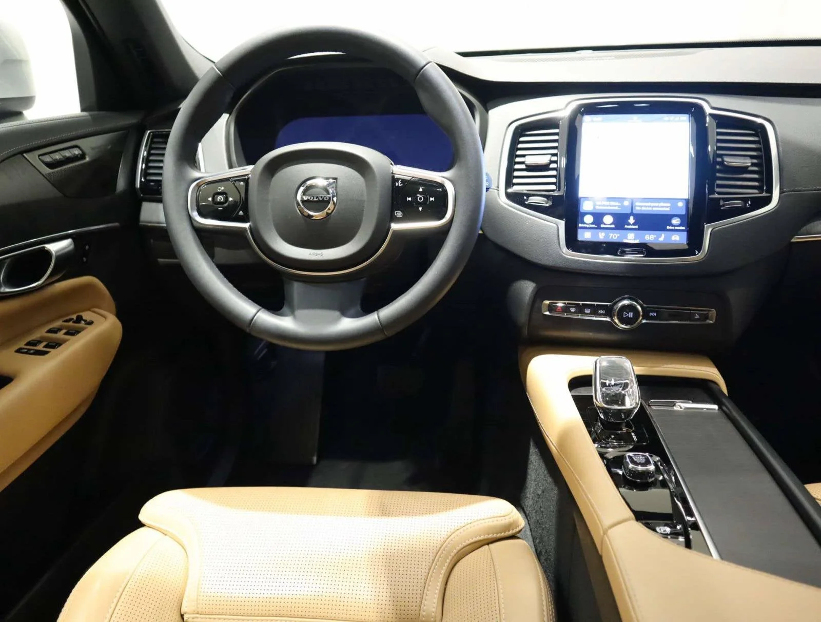 Used 2024 Silver Volvo Ultimate Bright Theme image 14