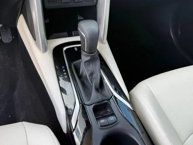 Certified Used 2024 WIND CHILL PEARL Toyota XLE image 19
