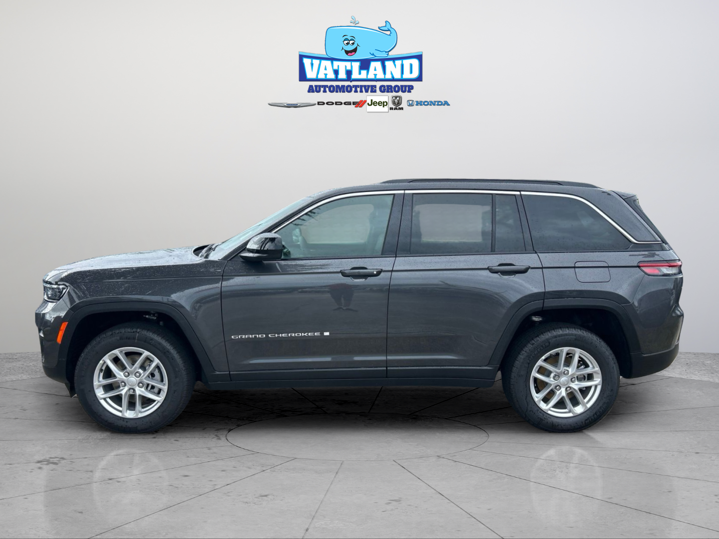 New 2026 Baltic Gray Metallic Clearcoat Jeep Laredo X image 2