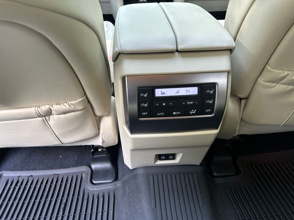 Used 2023 Black Lexus 460 image 31
