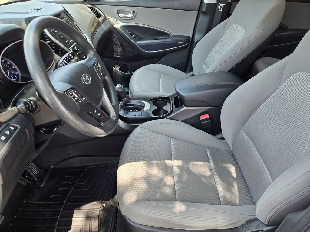 Used 2018 White Hyundai 2.4 Base image 8