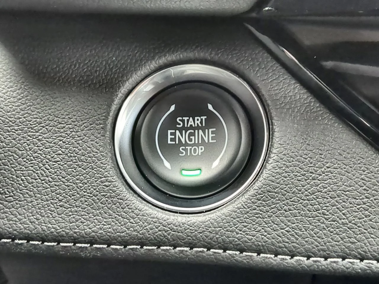 2025 Buick Enclave Preferred - Photo 17