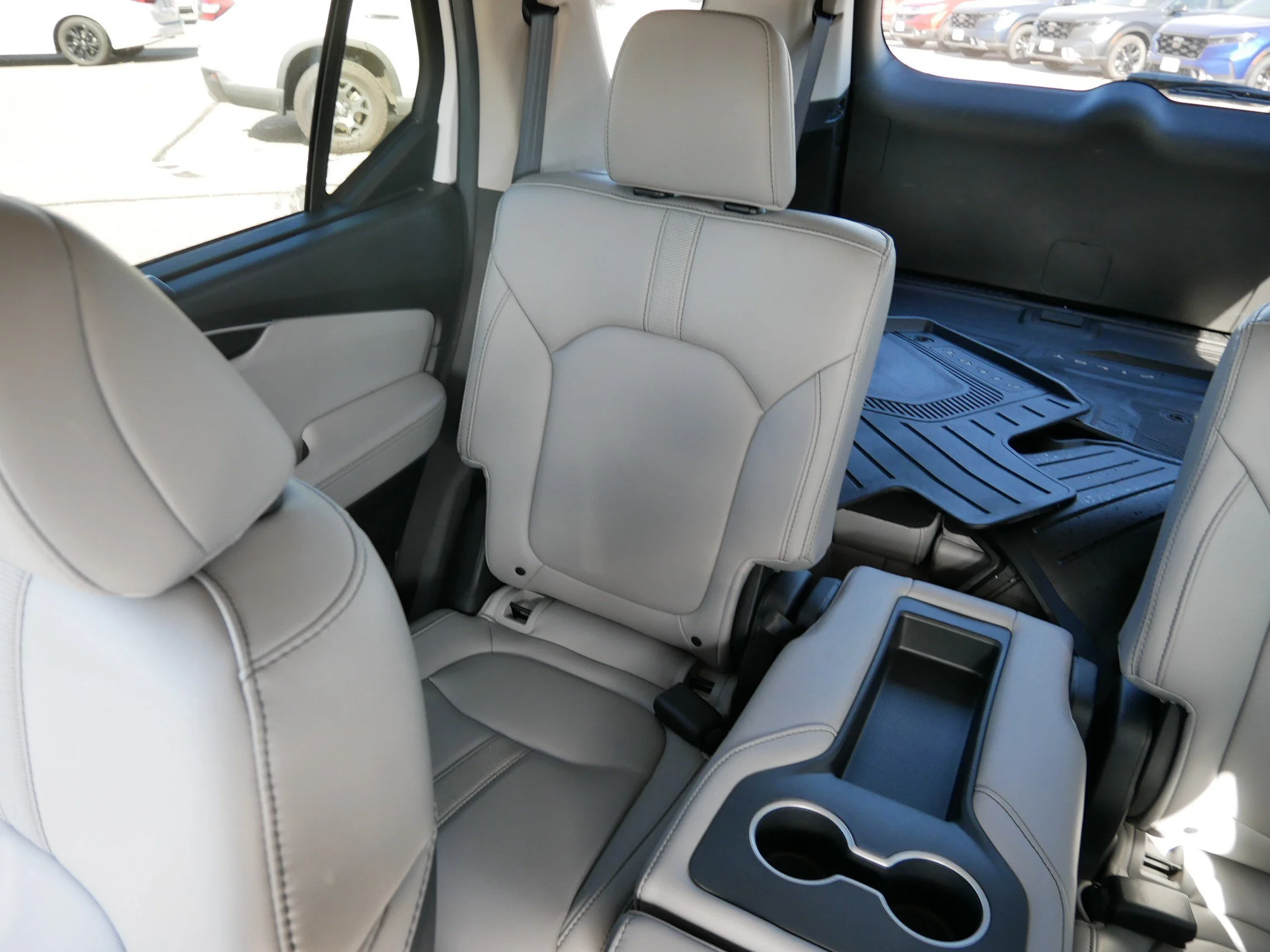 2025 Honda Pilot Touring - Photo 12