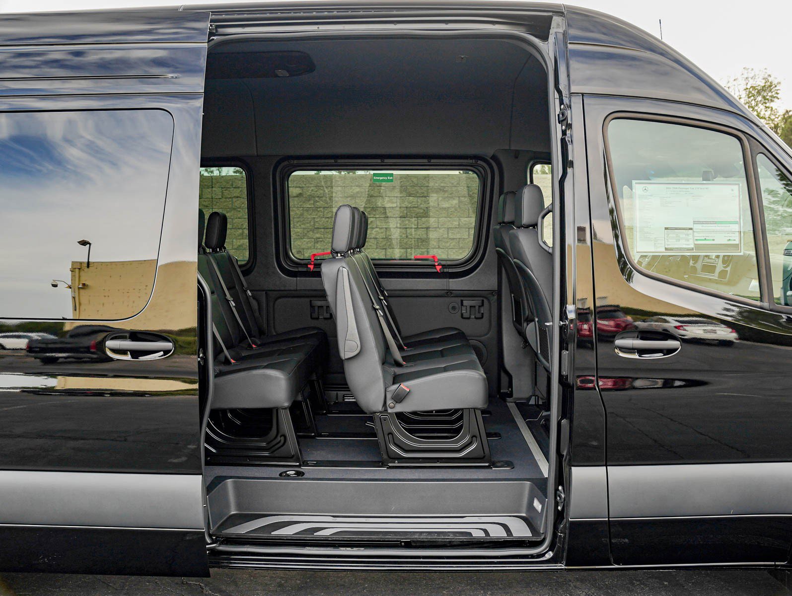 New 2026 Jet Black Mercedes-Benz 2500 High Roof I4 Diesel 170 RWD image 9
