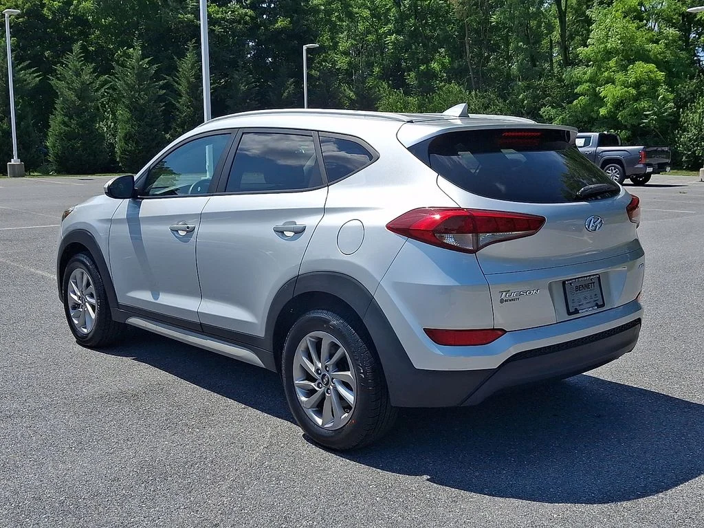 Used 2018 Silver Hyundai SEL image 6