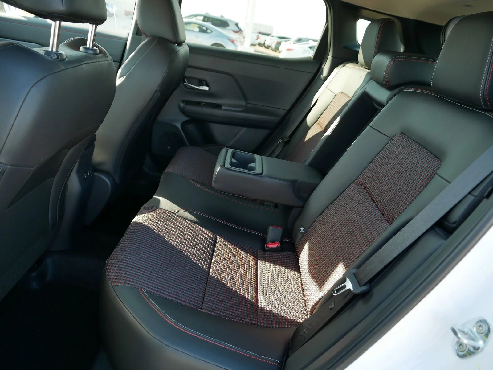 2026 Nissan KICKS SR AWD - Photo 14