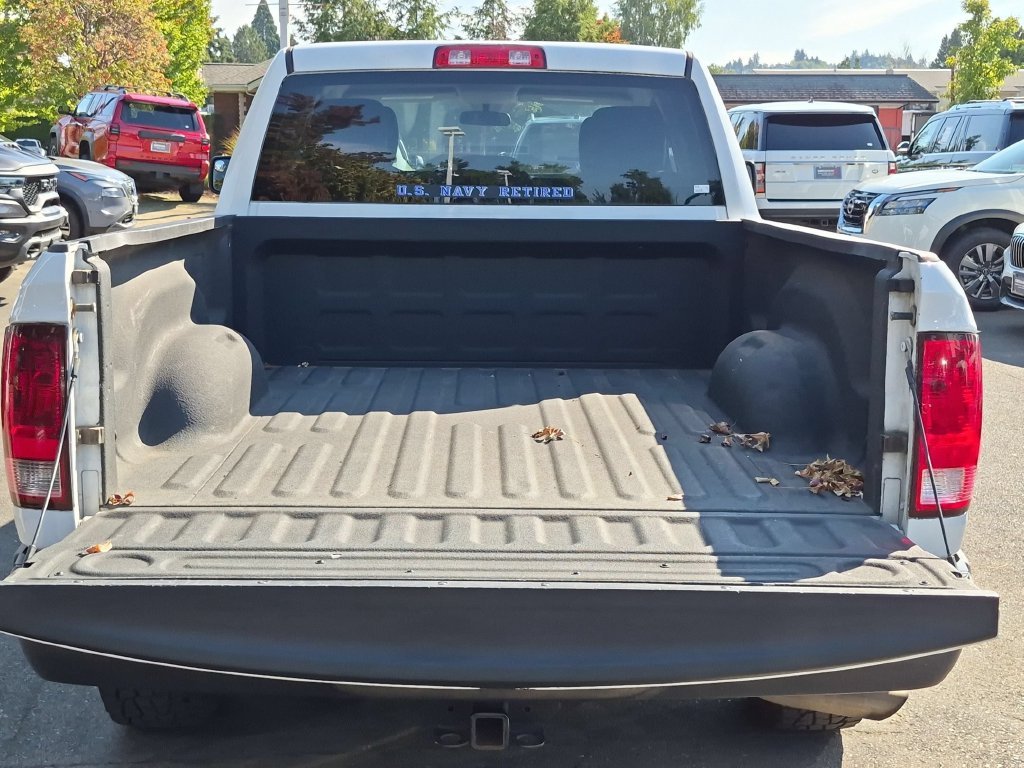 Used 2015 Bright White Clearcoat Ram Tradesman image 10