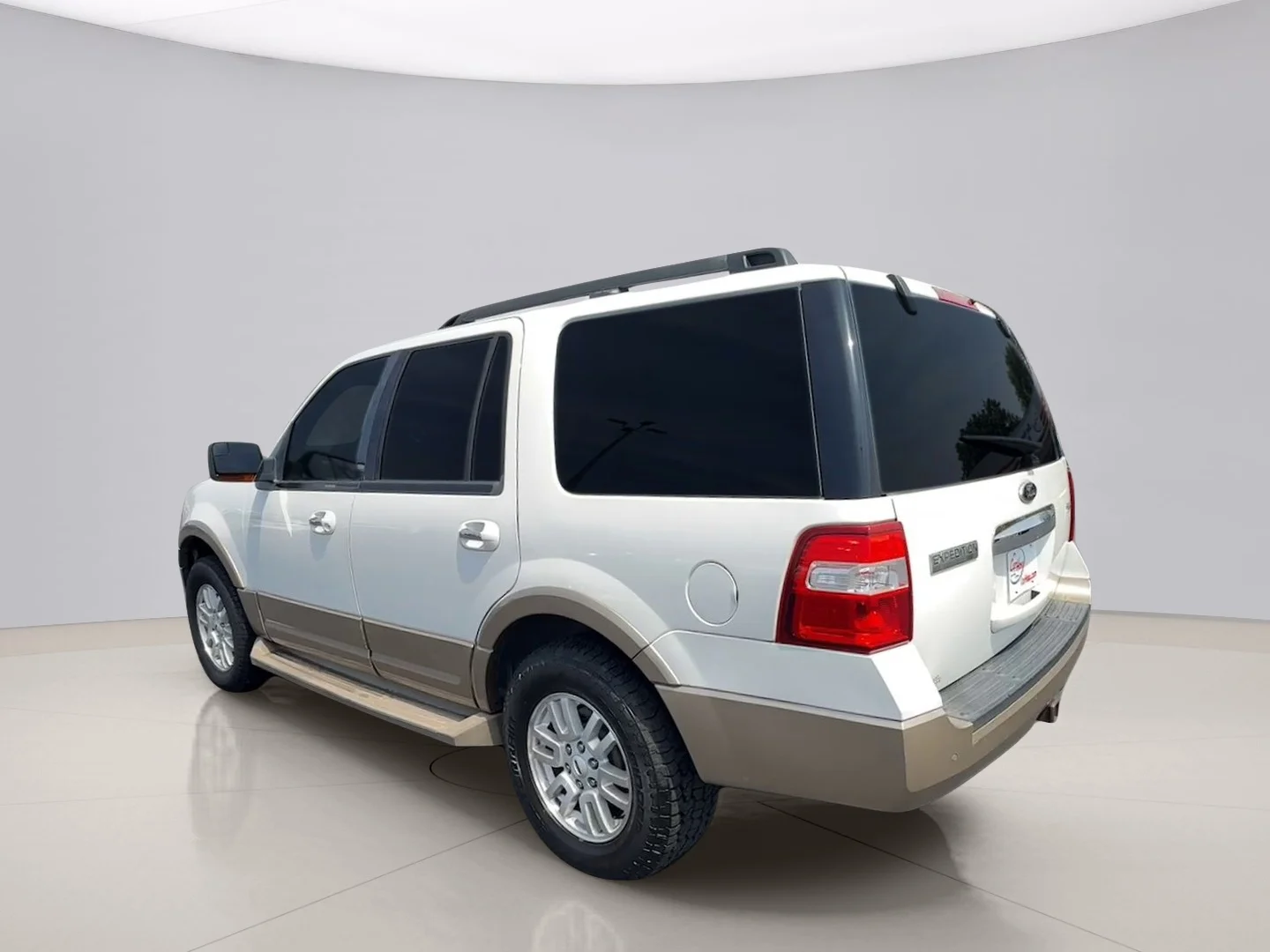 Used 2014 White Ford XLT image 3