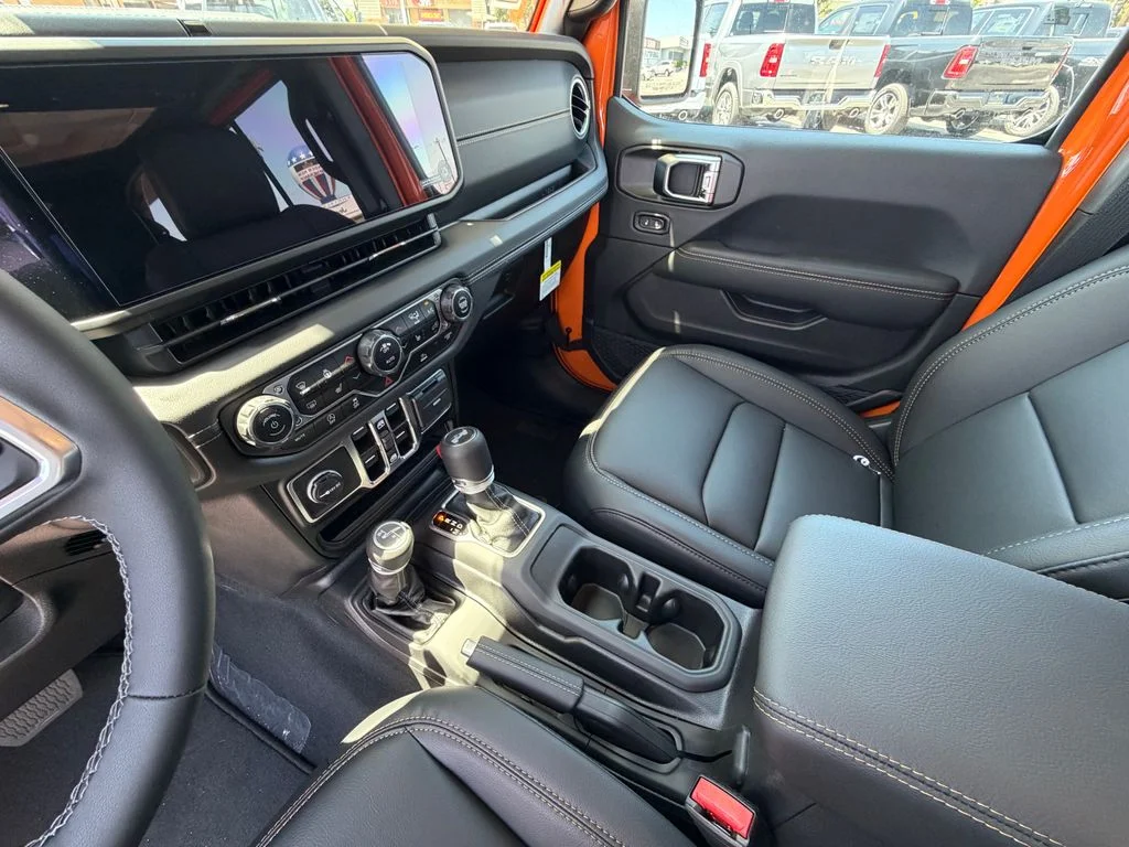 New 2025 Joose Exterior Paint Jeep Sahara image 21