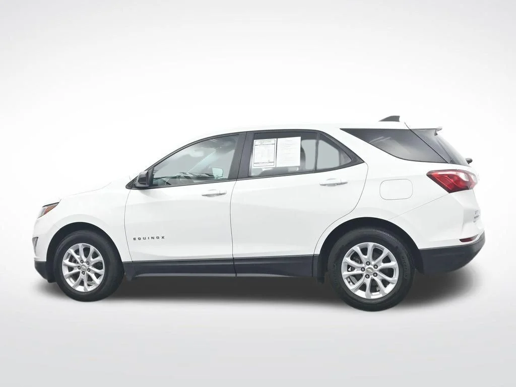 Used 2021 Summit White Chevrolet LS image 10