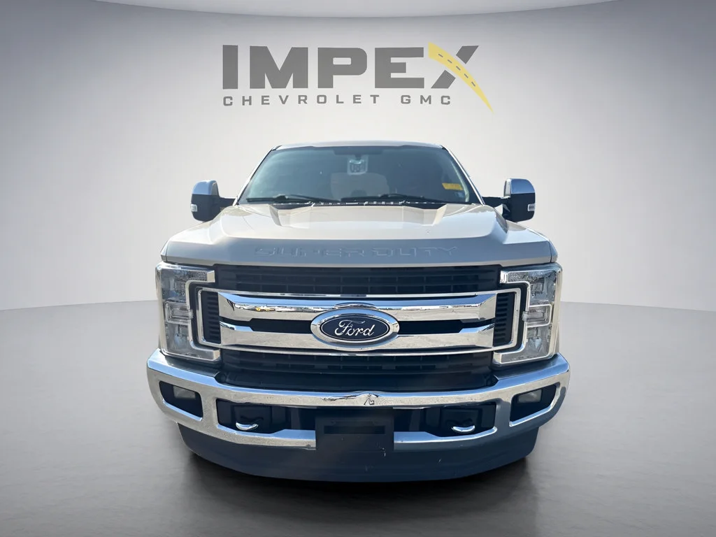 Used 2017  Ford Lariat image 8
