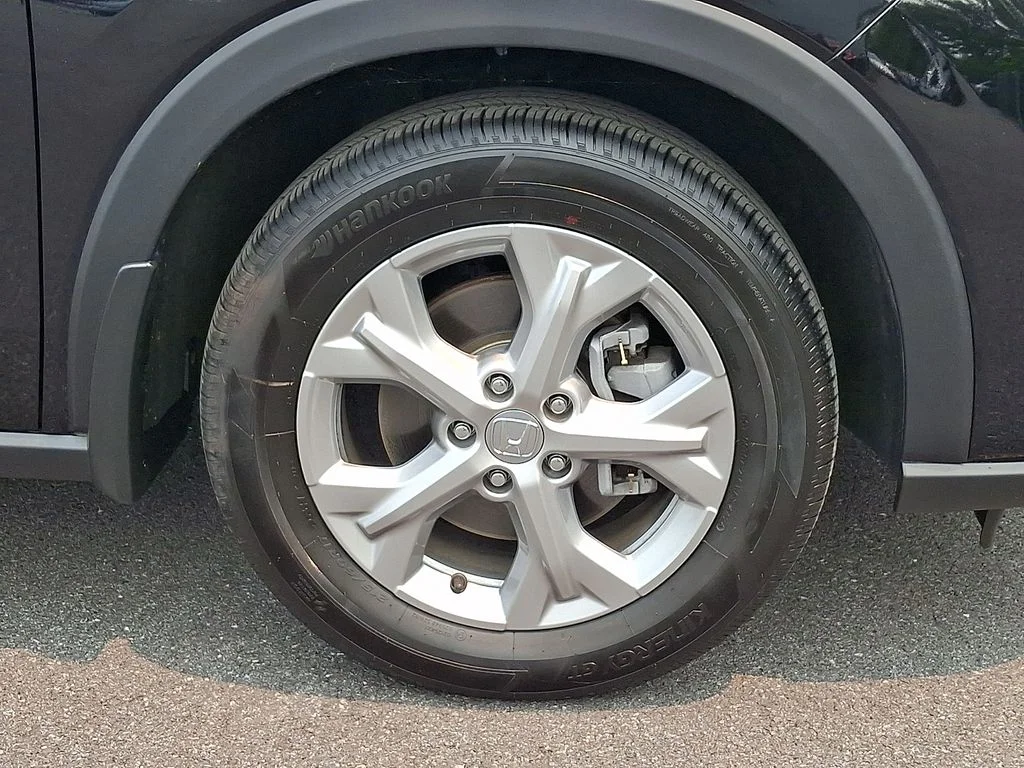 Certified Used 2025  Honda LX image 8
