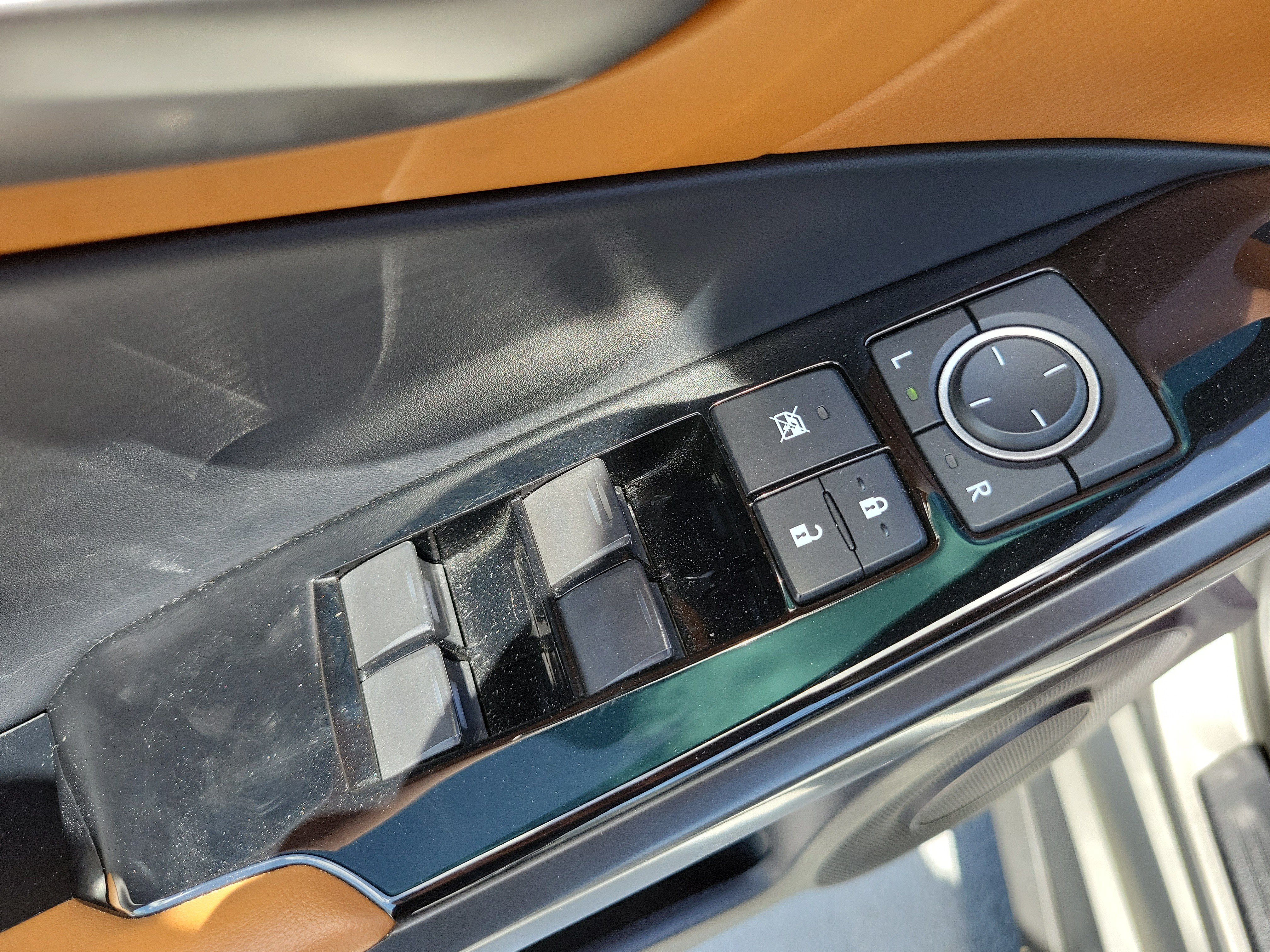 Used 2023 Silver Lexus IS 300 image 18